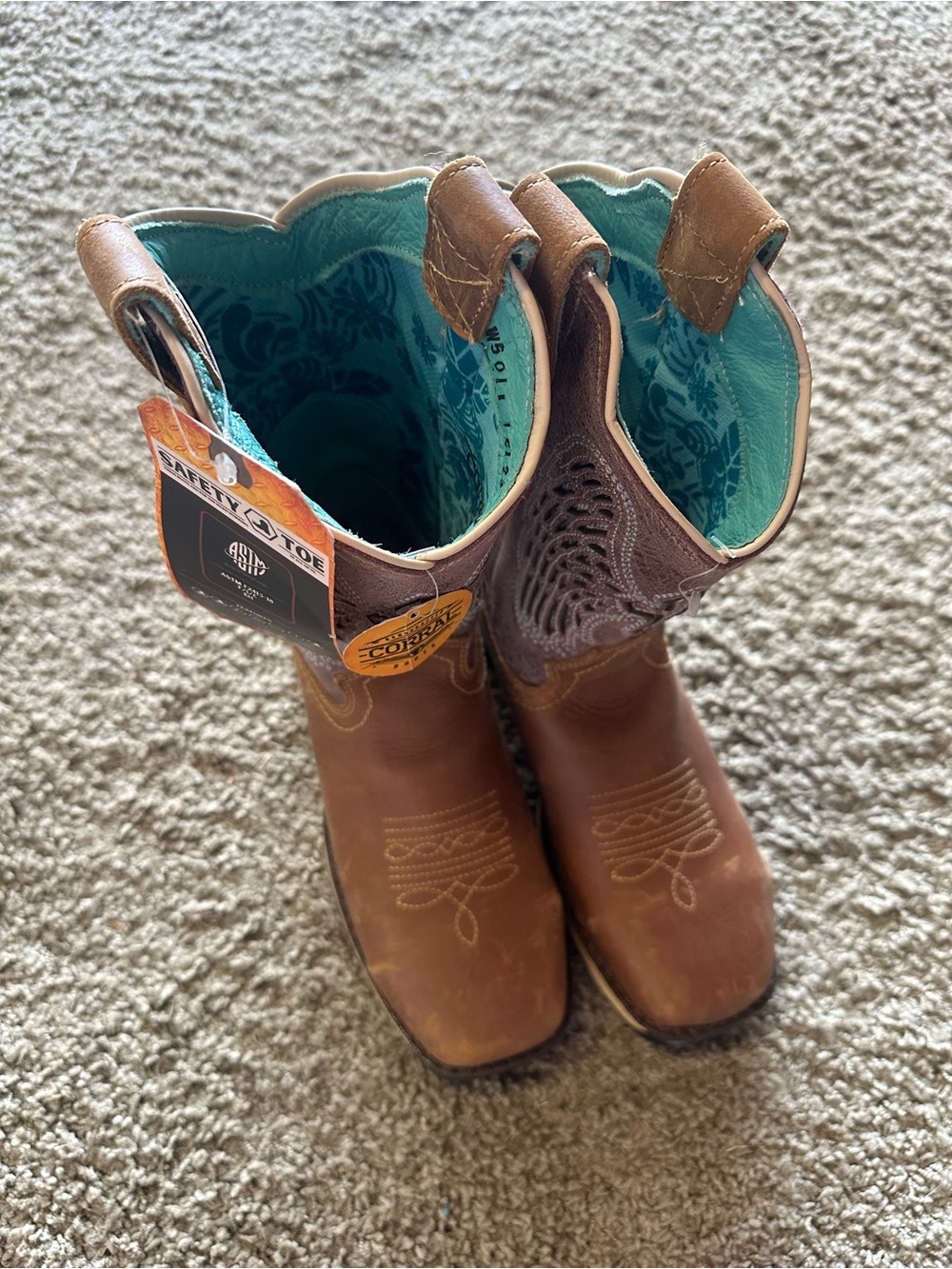 Corral Women’s Cross & Wings Embroidered Work Boots Safety Toe 6.5M